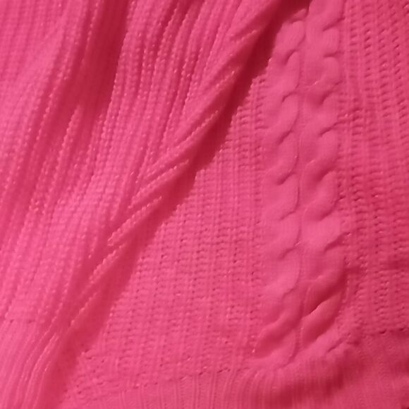 Hot pink sweater - Picture 2 of 5